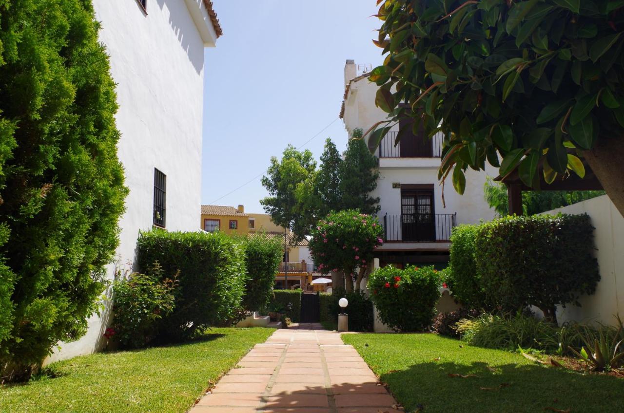 Apt Marbella l Exteriör bild