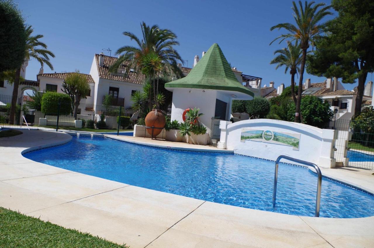 Apt Marbella l Exteriör bild