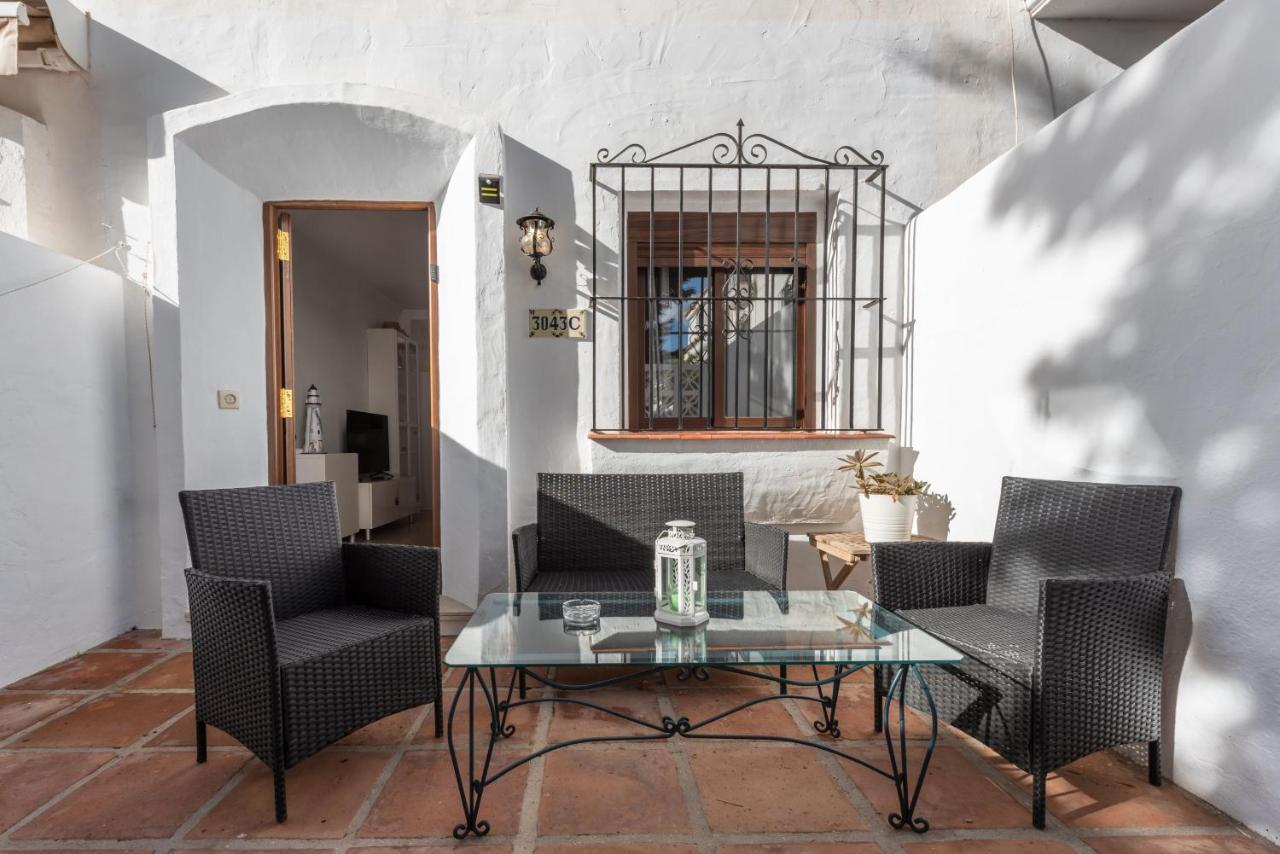 Apt Marbella l Exteriör bild