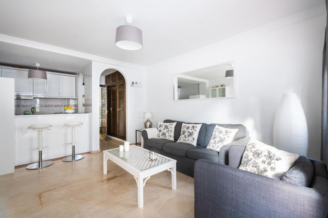 Apt Marbella l Exteriör bild